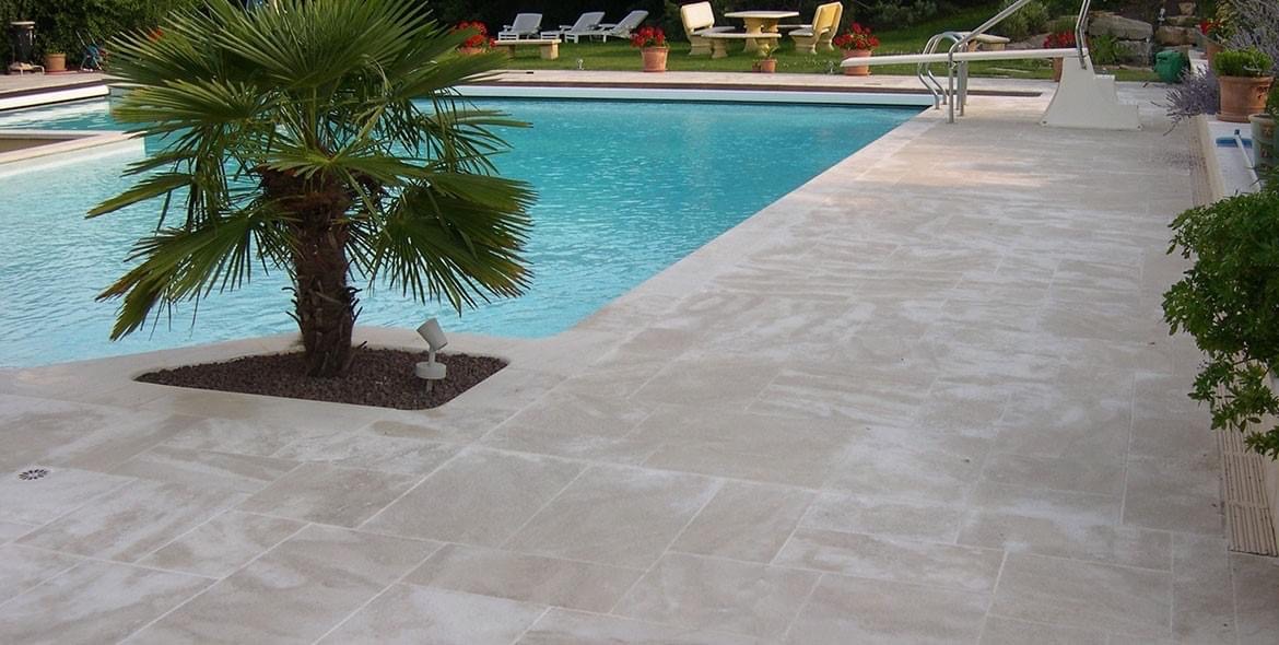 Piscine - Pierre Taza Grise